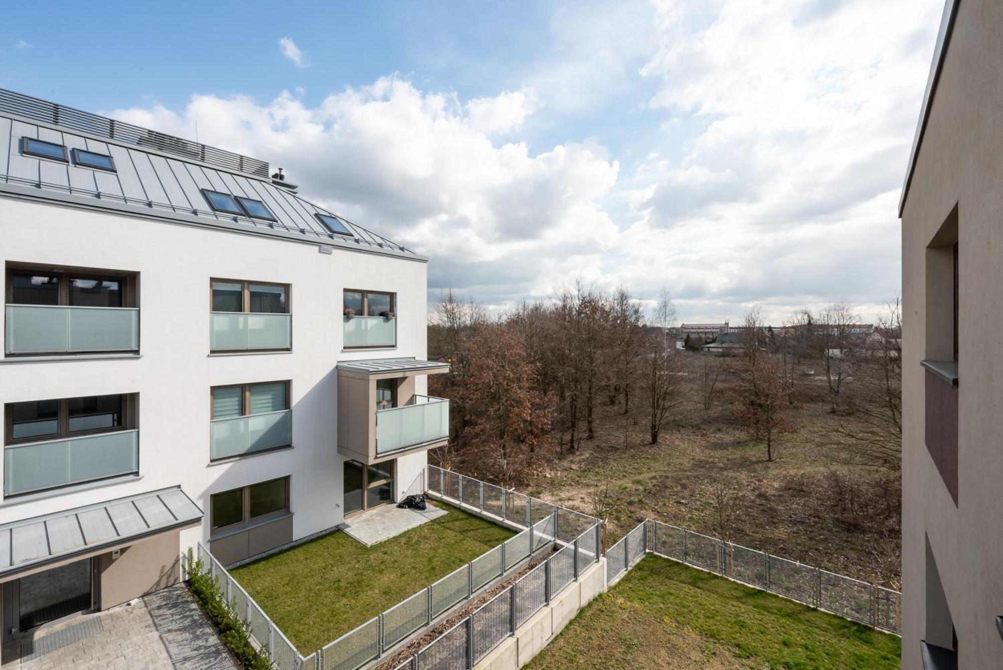 Brzeziny Deluxe Apartment Varsovia Exterior foto